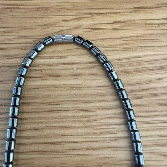 Hematite Beaded Necklace w/ White Howlite Cluster Focal Boho Gemstone - Picture 6 of 6